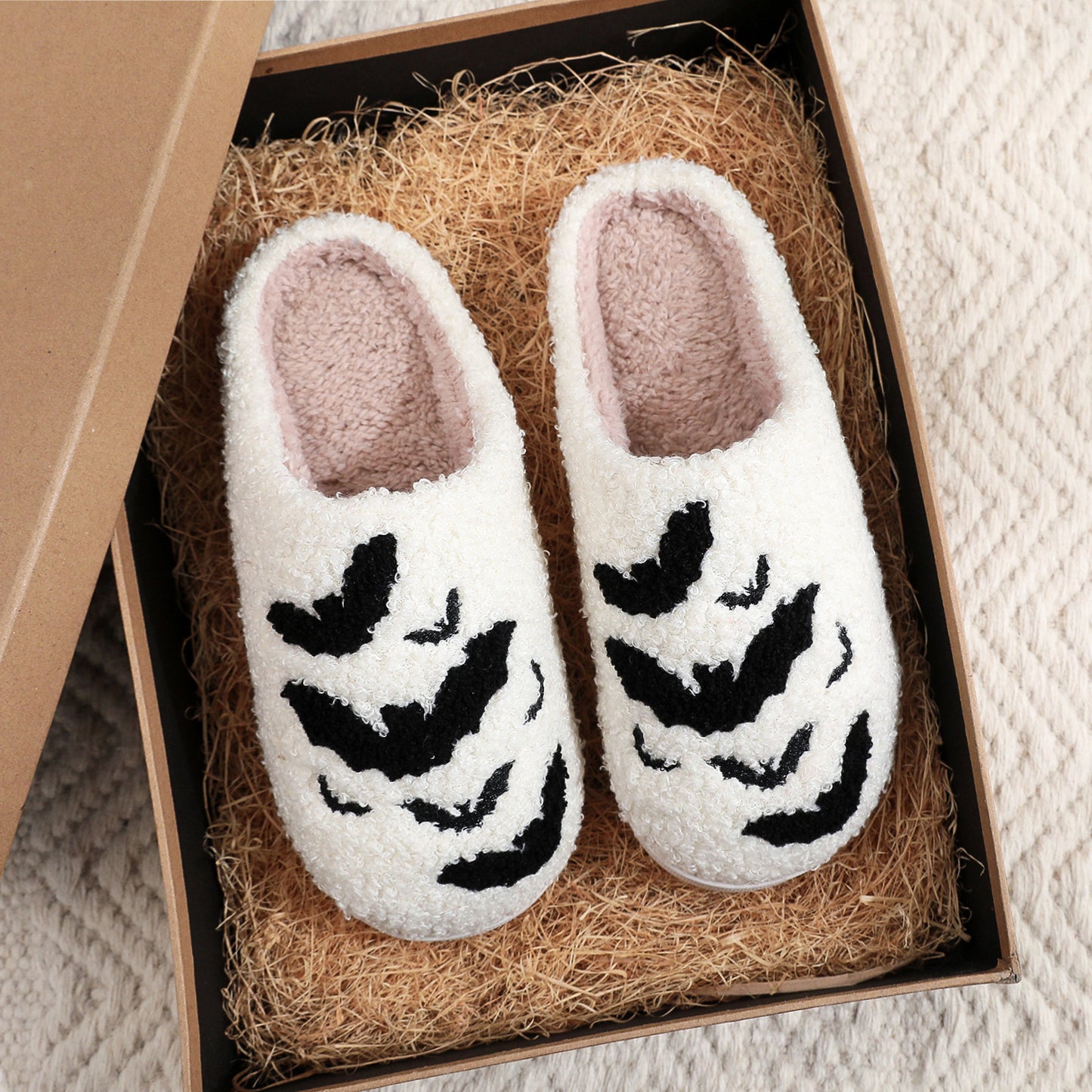 Funny Bat Slippers Halloween Pumpkin Flat Indoor Shoes for Women Men Soft Plush Comfortable Horror Fashion Halloween Gift